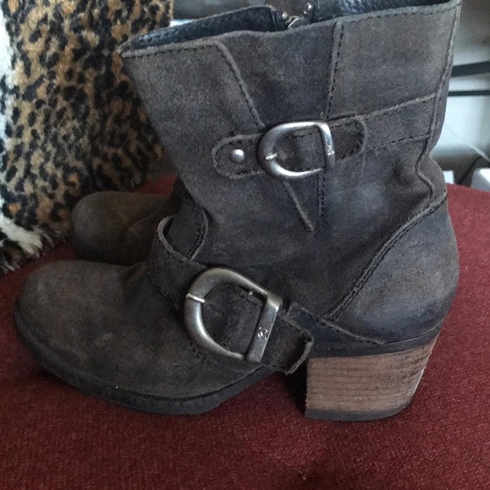 Born boots